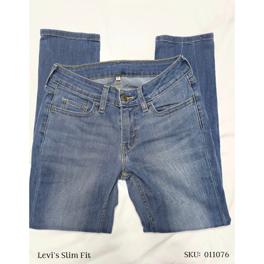 Women's Levi's Slim Fit Tapered Leg Size 27x25